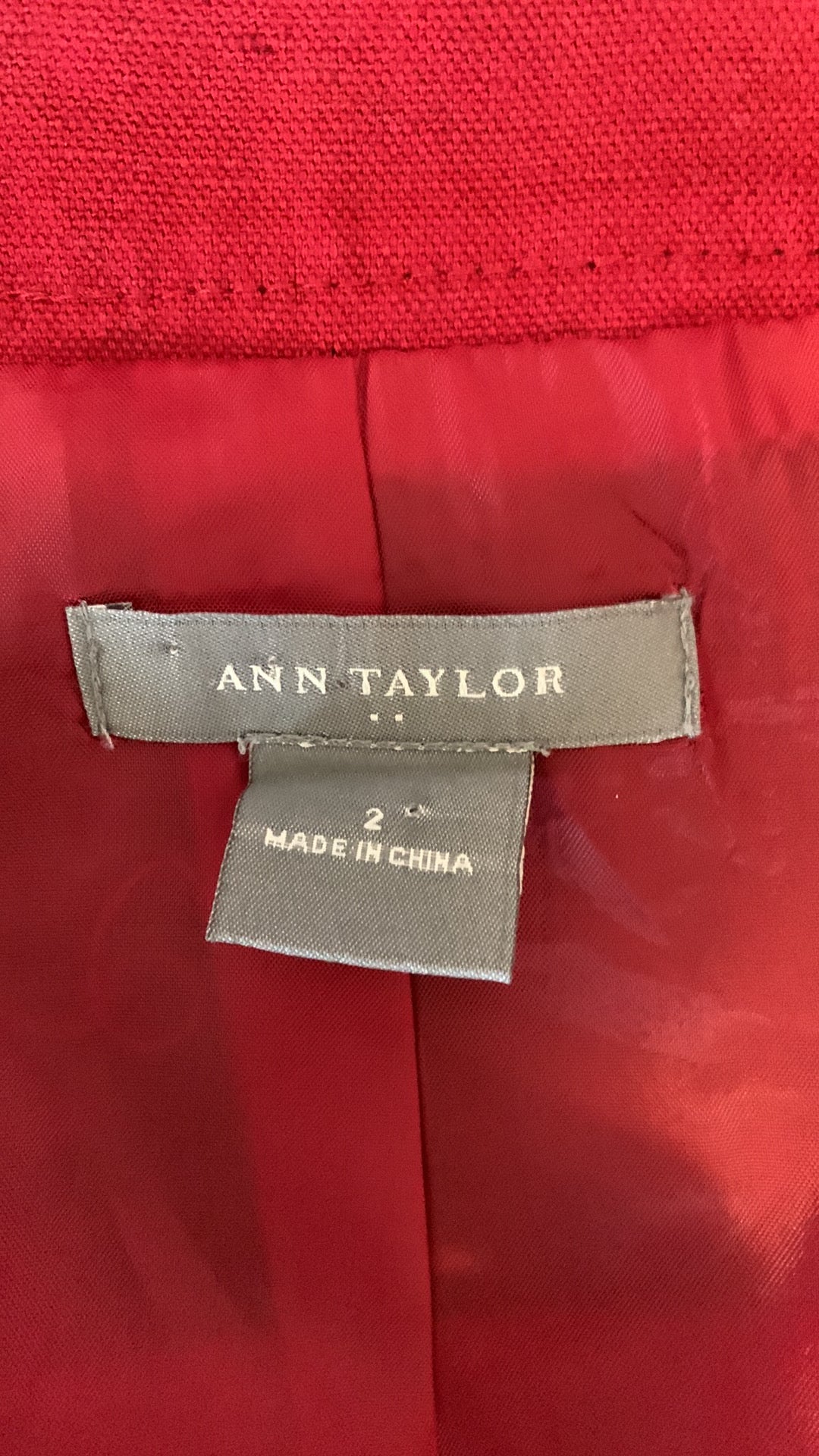 Ann Taylor Twill Red Cropped Jacket Front Buttons Size 4