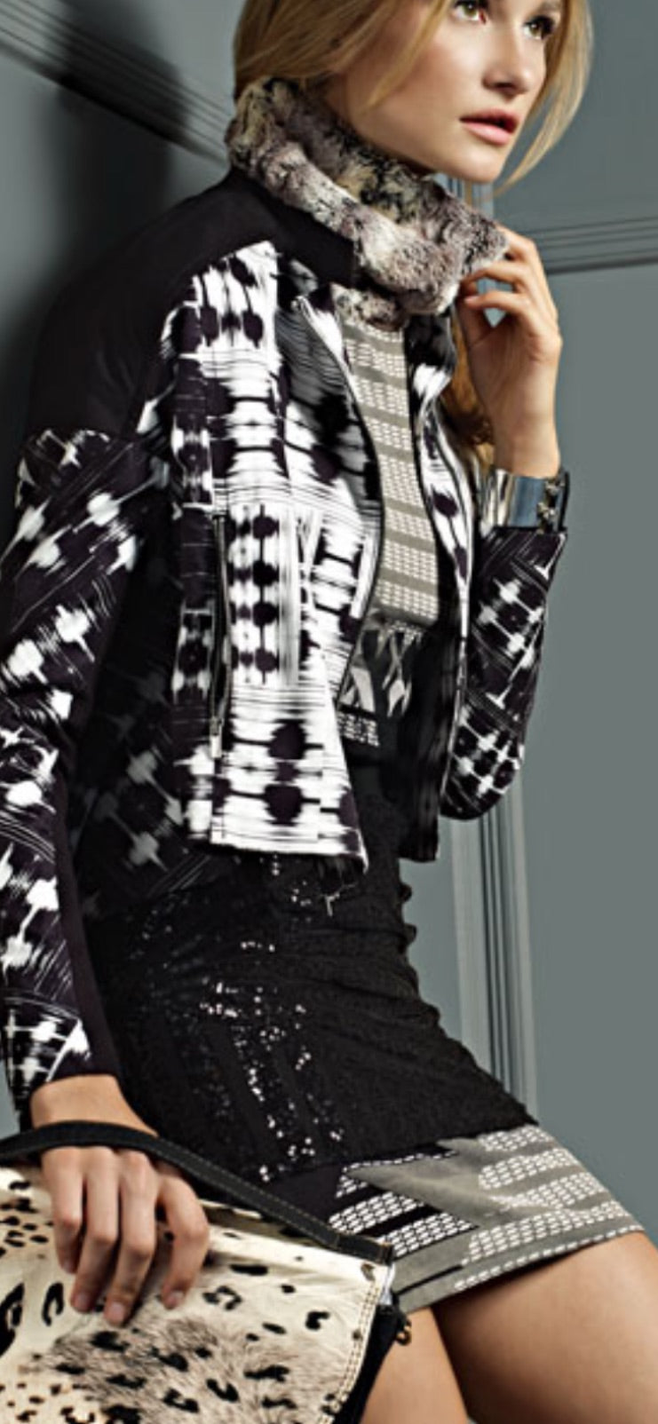 BCBG Women's Crop jacket Black & White Size S